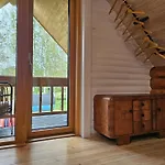 Hazel Hut - Spacious Fenced Yard, Sauna, 2-bedroom * Pärnu