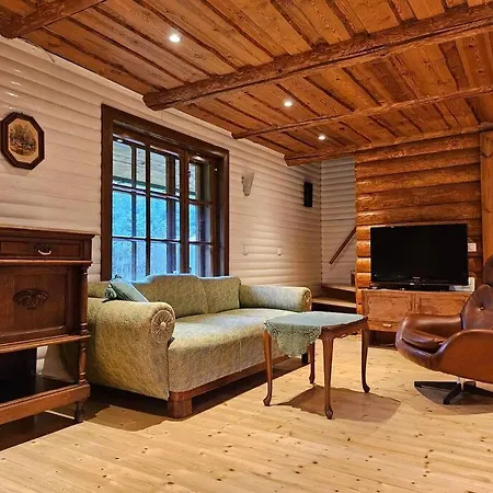 2-bedroom, Fenced Yard, Sauna, 10 Min To Holiday home *