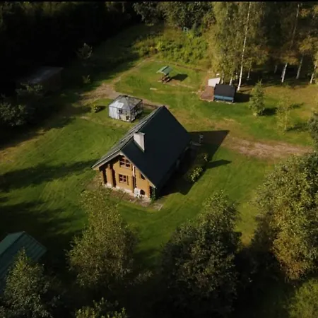 2-bedroom, Fenced Yard, Sauna, 10 Min To Сasa de vacaciones Pärnu