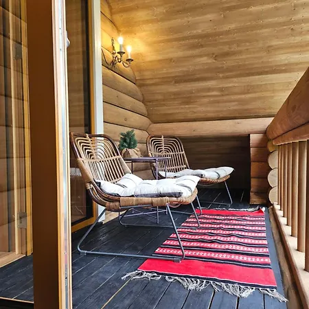 Hazel Hut - Spacious Fenced Yard, Sauna, 2-bedroom Casa vacanze