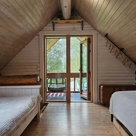 Holiday home 2-bedroom, Fenced Yard, Sauna, 10 Min To