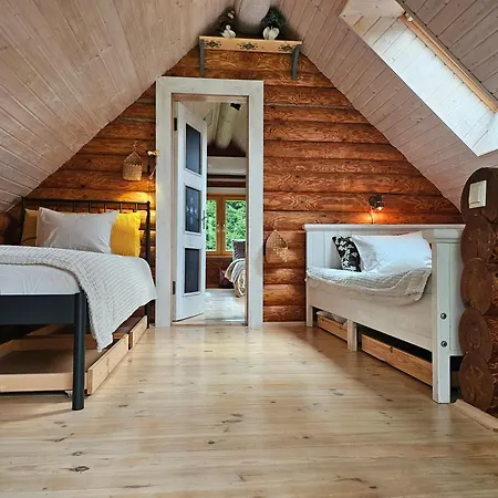 Hazel Hut - Spacious Fenced Yard, Sauna, 2-bedroom * Parnu