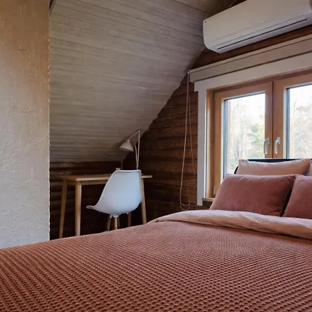 Prázdninový dům Hazel Hut - Spacious Fenced Yard, Sauna, 2-bedroom Pärnu