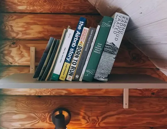 Hazel Hut - Spacious Fenced Yard, Sauna, 2-bedroom Parnu