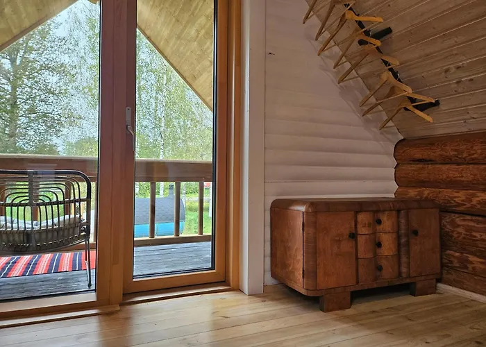 Hazel Hut - Spacious Fenced Yard, Sauna, 2-bedroom * Parnu