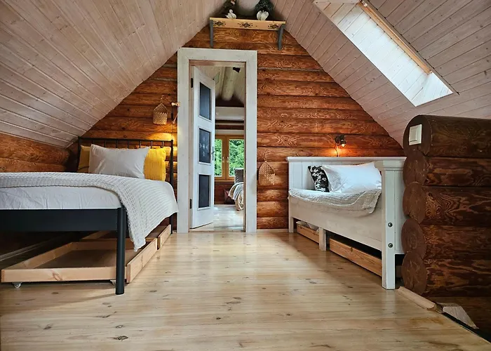 Hazel Hut - Spacious Fenced Yard, Sauna, 2-bedroom * Parnu